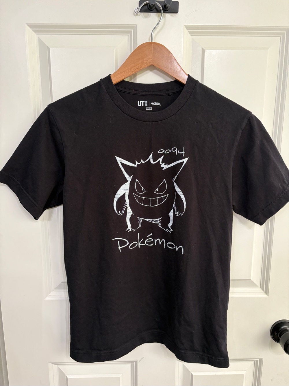 Like *new size S Uniqlo Black Pokémon UT Graphic Tee. 100% cotton. Rare